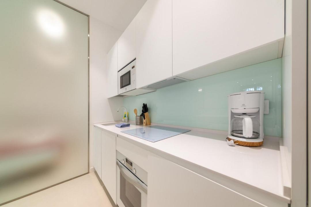2 Bedrooms 2 Bathrooms Furnished - Delicias - Modern- Mintystay Мадрид Экстерьер фото